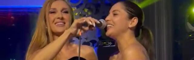 Nadica Ademov izašla na binu i s Aleksandrom Radović zapevala njen hit, komentari PLJUŠTE: "Ovo nije normalno"