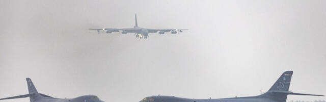 Амерички бомбардери распоређени у Европи за ударе на Иран