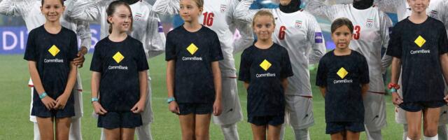 "Taj strah je isto kao da čekate da li će vas rak ubiti!" Fudbalerka Irana povukla zahtev za azil zbog straha za porodicu