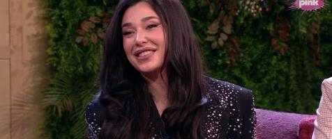 OVAKO IZGLEDA DEČKO SANJE VUČIĆ! Pevačica ga krila kao zmija noge, a sada je isplivala FOTKA