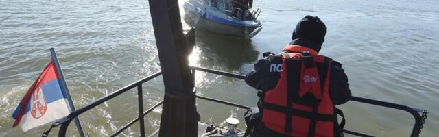 Sektor za vanredne situacije se digao na noge: Čovek ispao iz čamca, pa upao u hladan Dunav kod Petrovaradina