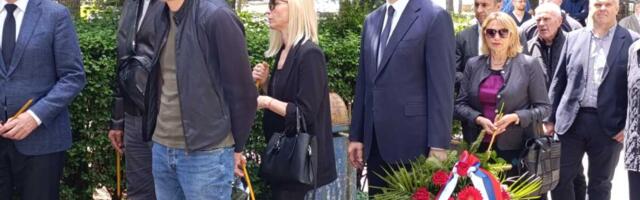 PREDSEDNIK SRBIJE ODAJE POŠTU KOŠARKAŠKOJ LEGENDI: Vučić na sahrani Vladimira Cvetkovića, položiće venac u bojama srpske trobojke (FOTO/VIDEO)