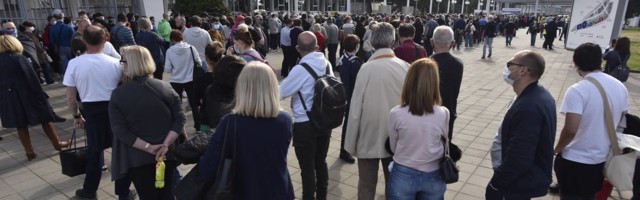Jedini problem je što je sve na ćirilici: Hrvat o iskustvu sa vakcinacijom protiv korone u Srbiji