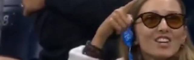 NOVAKOVA JELENA U CENTRU PAŽNJE! Mogu da te čujem! /VIDEO/