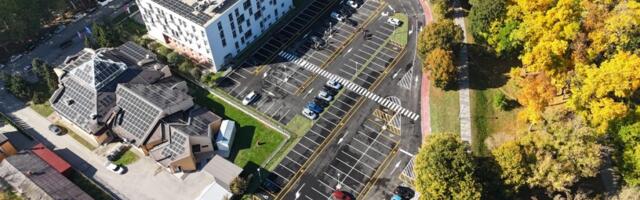 Završen novi parking kod gradskog bedema: 228 mesta, staze za pešake i bicikliste, nova rasveta i ozelenjavanje (FOTO)