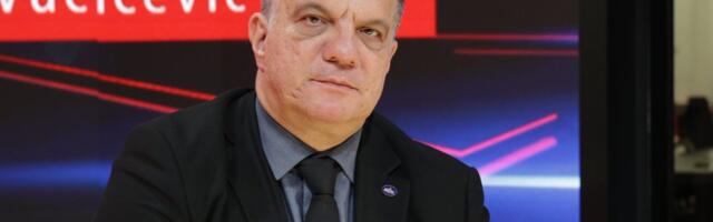 Ministar prosvete poručio: Obrazovni sistem funkcioniše u punom kapacitetu i u skladu sa zakonima