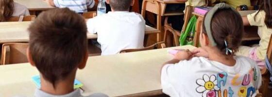 Vučić ne treba da se bavi dužinom časova