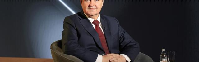 DAČIĆ ČESTITAO DIREKTORU AUSTRIJSKE POLICIJE: Predsednik Republike Srbije Aleksandar Vučić uručio je Mihaelu Takaču orden srpske zastave drugog stepena (foto)