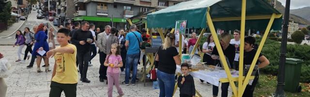 Prijepoljcima petica za humanost - sve na bazaru za malog Mihajla rasprodato za pola sata