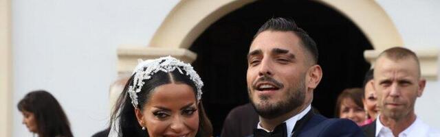 DARKO LAZIĆ ČEKA TREĆE DETE! Kaća u drugom stanju, folker objavio emotivan snimak (FOTO)