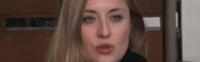 NAŠU GLUMICU ŽIVOT NIJE MAZIO! Brat joj se ZAMONAŠIO, a ona nikako da OSTANE U DRUGOM STANJU! Njen muž ne voli eksponiranje!