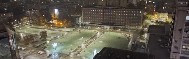 Prvi tragovi zime: U Kragujevcu počeo da pada sneg