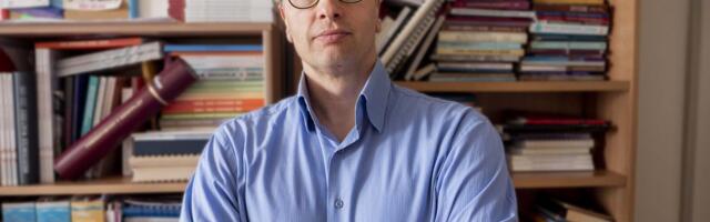 „Vučića razaraju i spolja i iznutra“: Ognjen Radonjić o “kasnoj fazi istrošenog autoritoritarnog režima”