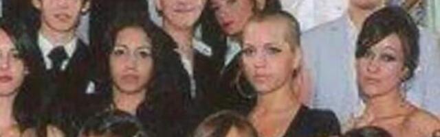 DANAS DRŽI MIKROFON, A NEKADA ŠIPKU! Evo koliko je poznata Srpkinja ZARAĐIVALA kao STRIPTIZETA! Šok