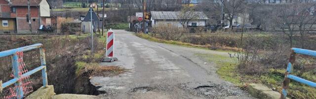 Most kod Predejana propada i plaši meštane, iz Koridora kažu rekonstrukcija ove godine