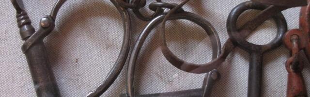 Aukcija okova za robove izazvala bes javnosti, aukcionar tvrdi da je reč o edukaciji