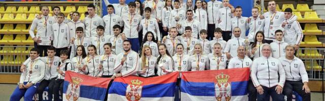 SPREMNI KAO ZAPETE PUŠKE! Rvači Srbije završili poslednji deo priprema za EP