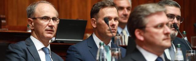 Skupština Srbije: Podrška vladi, izbori ‘na čekanju’