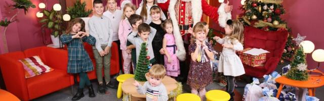 Deda Mraz se preznijava na Informer televiziji! Teška pitanja malih novinara: Deca intervjuišu najpopularnijeg deku na svetu! (FOTO)