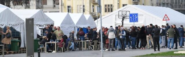 „Sve se dešavalo na očigled policije koja je stajala na 20 metara pored nas i gledala“: Ekipa N1 o napadu ispred Ćacilenda