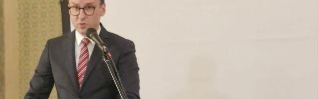 &quot;NI KURTI NI PORTPAROL EU O TOME NE ŽELE DA GOVORE, PAMETNOM DOSTA&quot; Oglasio se Petar Petković