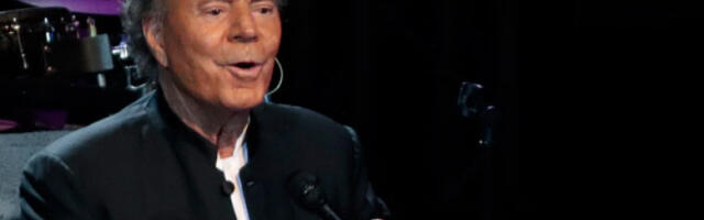 Бивше раднице тврде да их је Хулио Иглесијас злостављао