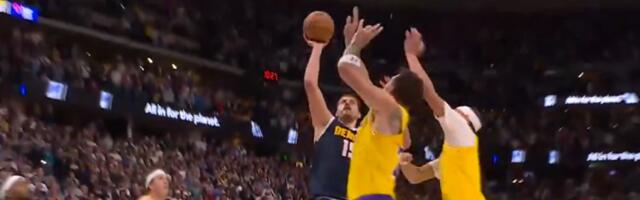 Nikad ne veruj Nikoli Jokiću! Kako je najbolji igrač planete preko Dončića dao najlaganiji koš za pobedu /VIDEO/