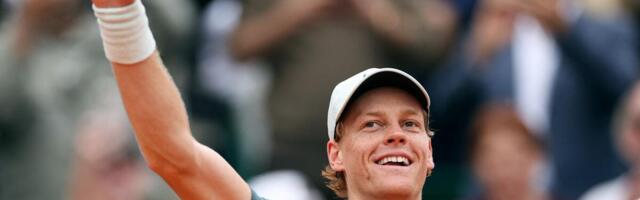 Siner razbio Alkarasa, osvojio Monte Karlo i vratio se na vrh!