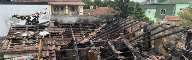 VIDEO: Mladom bračnom paru sa decom izgorela kuća na Telepu, evo kako da pomognete