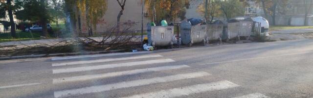 Pešački prelaz kod obdaništa drugi dan zatvoren granjem
