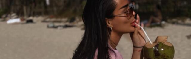 Između nogu višnjica, a grudi k'o lubenice: Pevačicu prozivali zbog kilaže, sad je svima zapušila usta