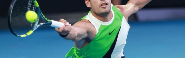 ARTUR PRUŽIO SJAJAN OTPOR KARLOSU, ALI TO NIJE BILO DOVOLJNO ZA SENZACIJU! Alkaraz se plasirao u osminu finala turnira u Dohi!