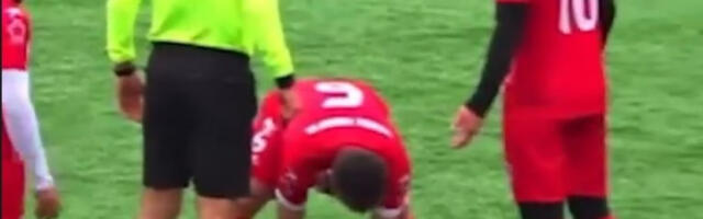(VIDEO) Ovo nikada niste videli: Golman pogodio galeba, kapiten ga oživljavao nasred terena