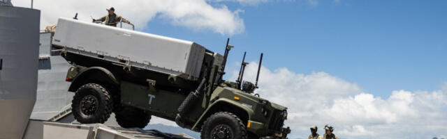 Пентагон наставља пребацивање маринаца упркос договору са Техераном