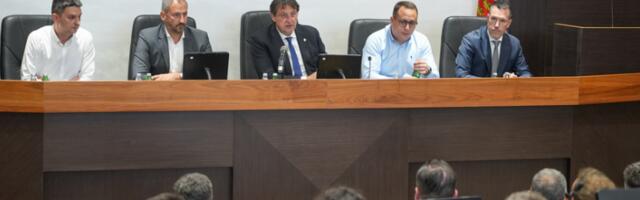 Министар Гашић у Краљеву најавио отварање нових радних места при војсци