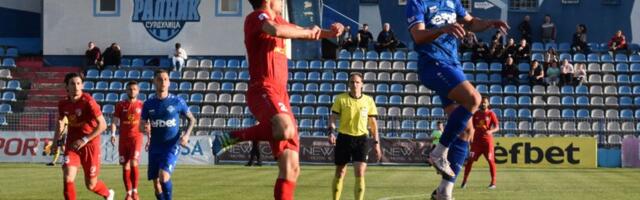 Buran početak plej-auta u Surdulici: VAR soba odlučila za gol, prelom noge, izjednačenje s igračem manje...