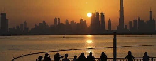 UAE ublažili islamske zakone, ukinuta ograničenja za nevenčane partnere i za alkohol