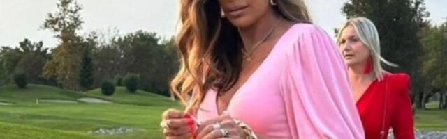 SVI U JUGI SU SE LOŽILI NA NJU, A MUŽ RIBAR JU JE VARAO I ŠETAO PO GRADU MLAĐE DEVOJKE: Ana i sad izgleda kao avion