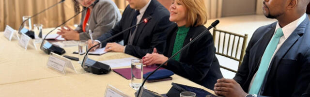 МСП: Козарев у Панами разговарао о унапређењу односа две земље