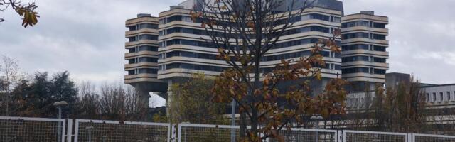 BEOGRAĐANI PADALI SA STOLICA, POLICA?! Plus saobraćajke! Ortopedi VMA ne pamte ovakvu noć, a leda još nigde nema! Popadali s nogu