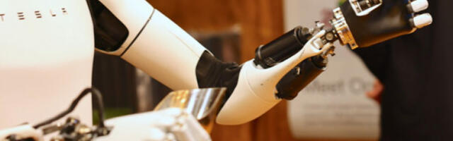 Вештачка интелигенција поново покреће бум хуманоидних робота