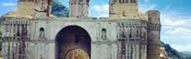 Ostaci crkve koju su u 16. veku izgradili španski kolonizatori, isplivali su iz reke na jugu Meksika