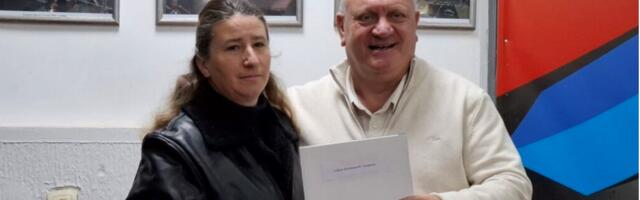 Poljoprivrednici iz dva leskovačka sela dobili ugovore i isplatu za subvencionisanje