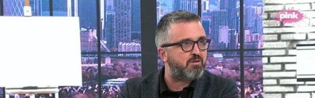 "Siguran sam da će Vučić večeras izvući najbolje moguće stvari za Srbiju, francuski potrčko Jovanović priželjkuje najgore za državu"!