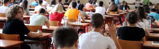 U školama u Srbiji danas počinje drugo polugodište