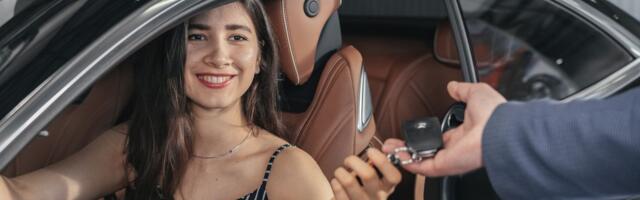 Kvar od pet evra, a tražili mu 34.000! Moderni automobili su postali gori od kredita, ovaj finski primer otkriva veliku prevaru! /VIDEO/