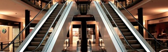 ČOVEK U ČUDU! Zašto normalno, kada može i ovako! (Video)