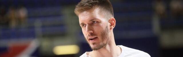 Filip Petrušev u avionu Srbije za Belgiju!