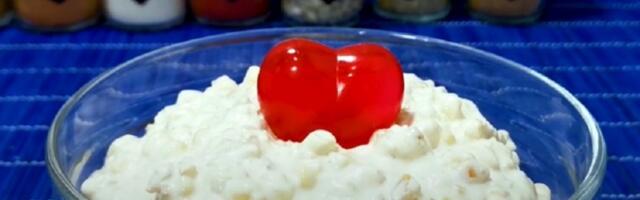 Salata sa ćuretinom i semenkama