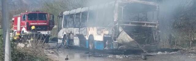 Izgoreo autobus Kavim Jedinstva kod Žbevca